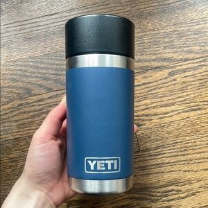 YETI Rambler 12oz Hot Shot Travel Mug in Navy